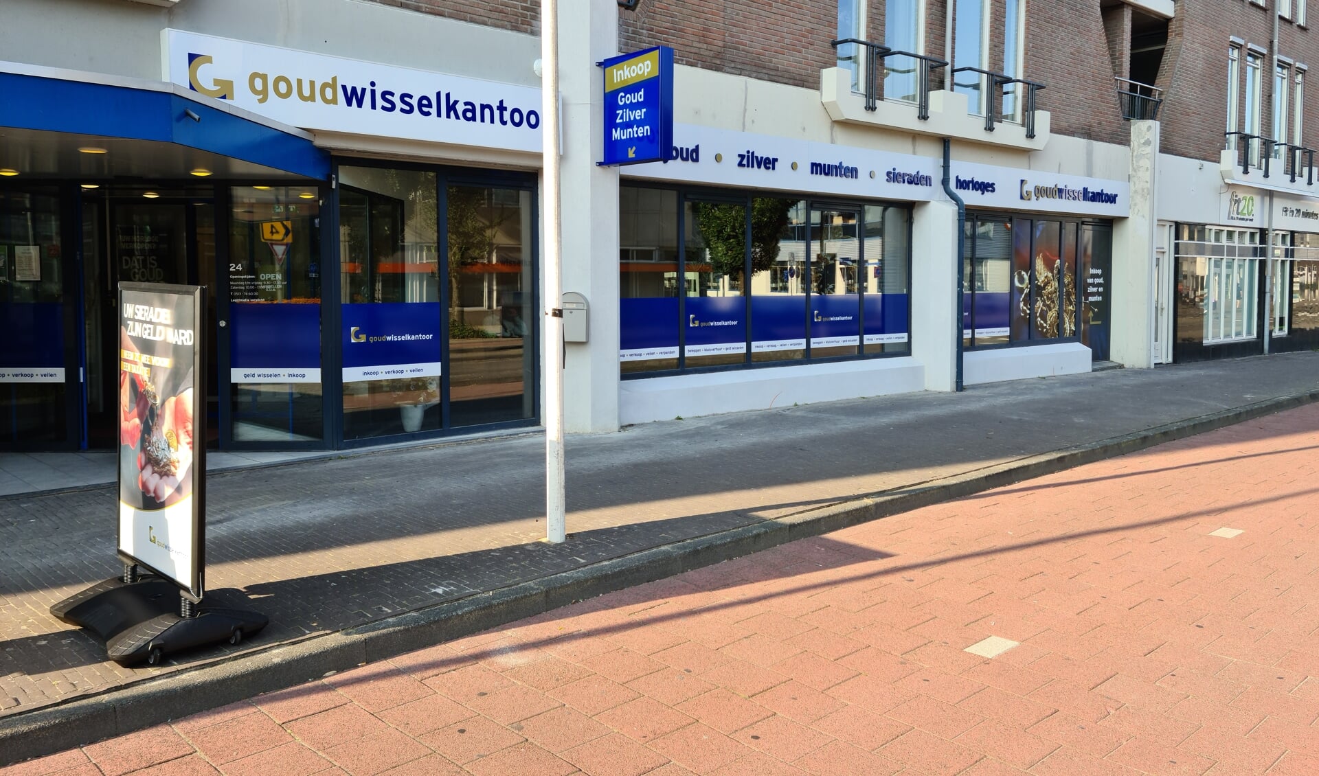 Goudwisselkantoor Heerenveen vindt u aan de Koornbeursweg 24 in Heerenveen.

