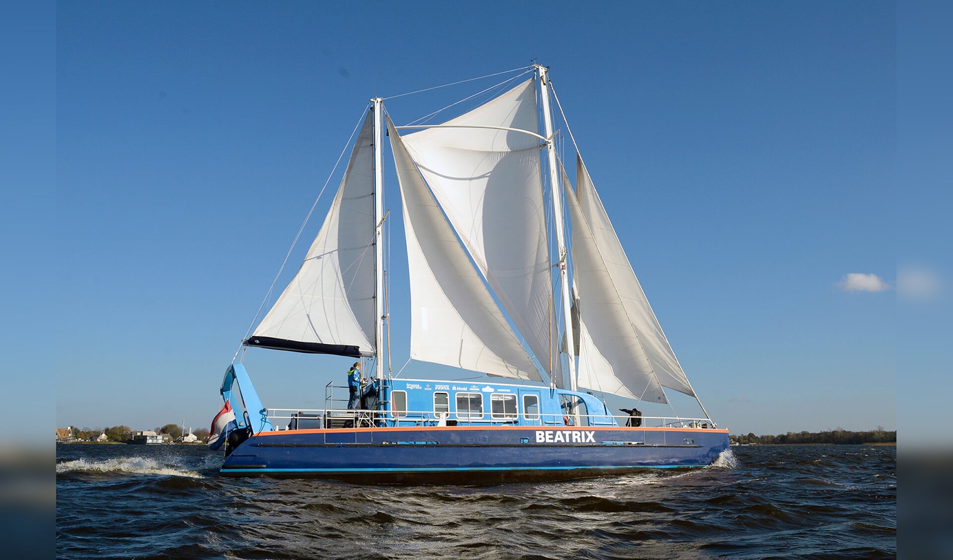 Catamaran ‘Beatrix