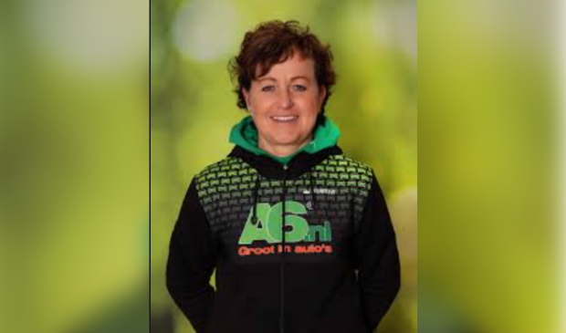 Klasina Seinstra anno 2021 als trainster bij het team Schaatsdames.nl. Ze was in 1997 de winnares van de totnutoe laatste Elfstedentocht op de schaats.