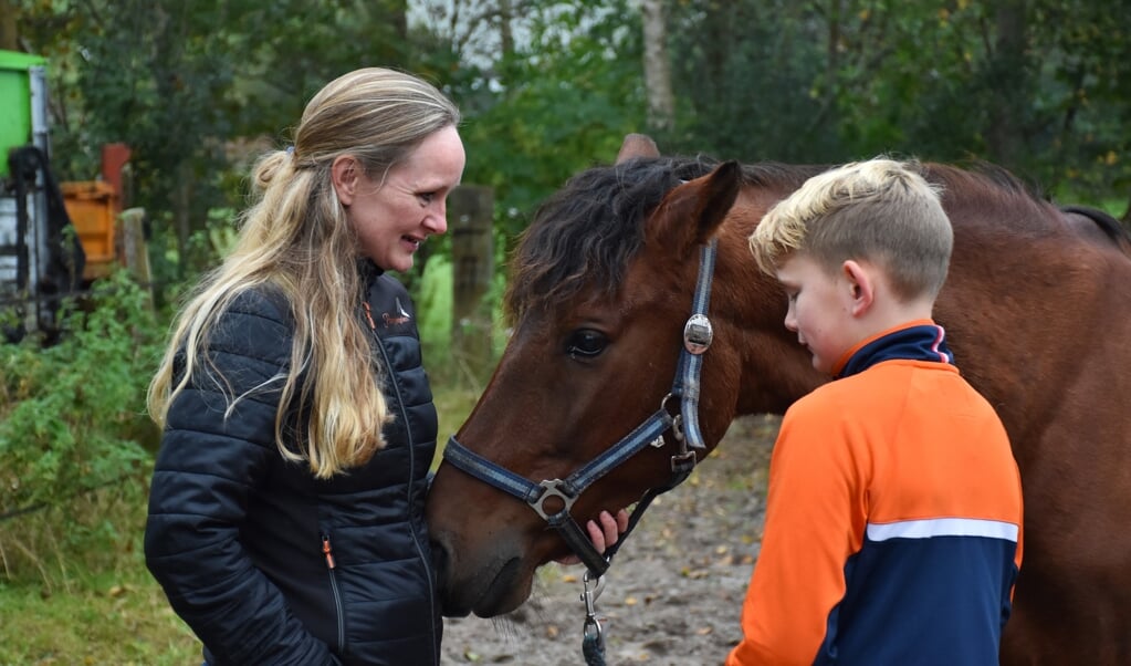 PaardenSpiegelen is erg geschikt voor mensen die niet zo makkelijk praten, of voor kinderen die nog volop in ontwikkeling zijn.