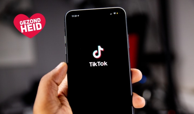 <p>TikTok de app waar kinderen en jongeren korte filmpjes plaatsen blijkt toch niet zo onschuldig.</p>