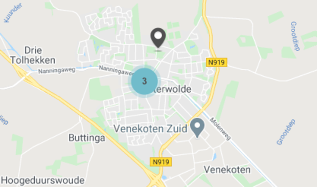 Op dit moment heeft Oosterwolde drie elektrische laadpalen volgens de website Openbaarladen.