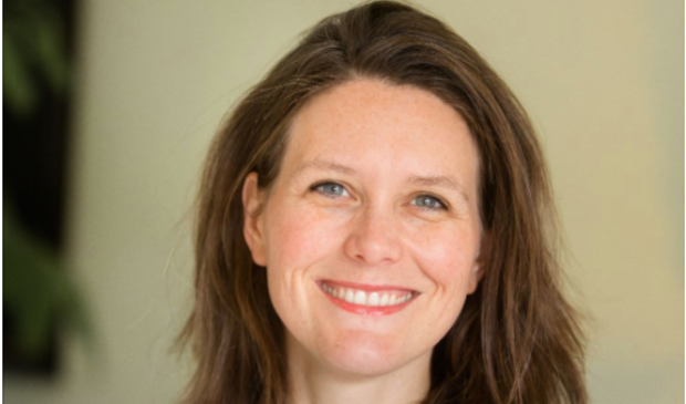 <p>Laura Smeets, de nieuwe conservator bij Keramiekmuseum Princessehof in Leeuwarden gaat haar internationale netwerk inzetten voor het museum.</p>