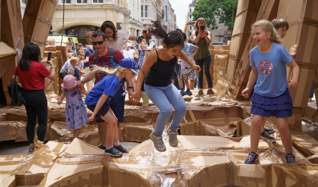 Niet in mei dit jaar, maar in september vindt weer het jaarlijkse Fries StraatFestival plaats in Leeuwarden.
