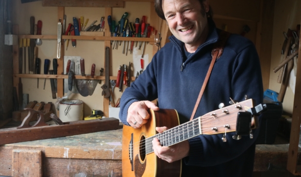 <p>De Friese troubadour Piter Wilkens</p>
