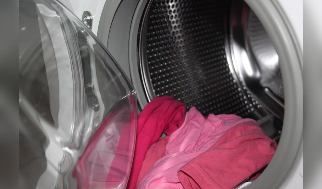 Eén van de gesteunde projecten betreft het helpen van mensen helpen bij het wassen van kleding.