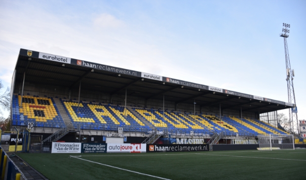 <p>Alle voetbalstadions mogen vanaf 30 juni weer volop publiek binnenlaten en dat is goed nieuws! Het geldt overigens voor alle stadions en evenementen, ook voor culturele evenementen. Er zijn nog enkele voorwaarden waar op gelet moet worden.</p>