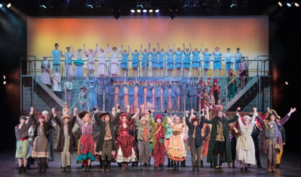 <p>Beeld uit een eerdere musical genaamd 'Oliver!'</p>