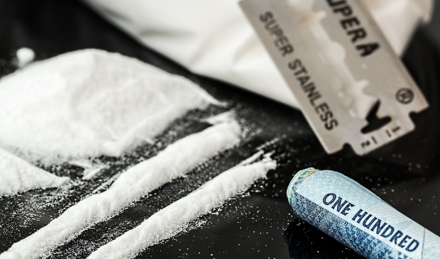 <p>Algemene foto van het gebruik van harddrugs, cocaïne in dit geval.</p>