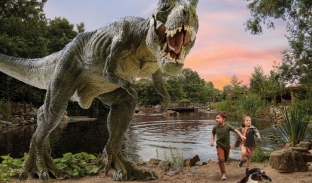 <p>Enorme dinosaurussen in AquaZoo</p>