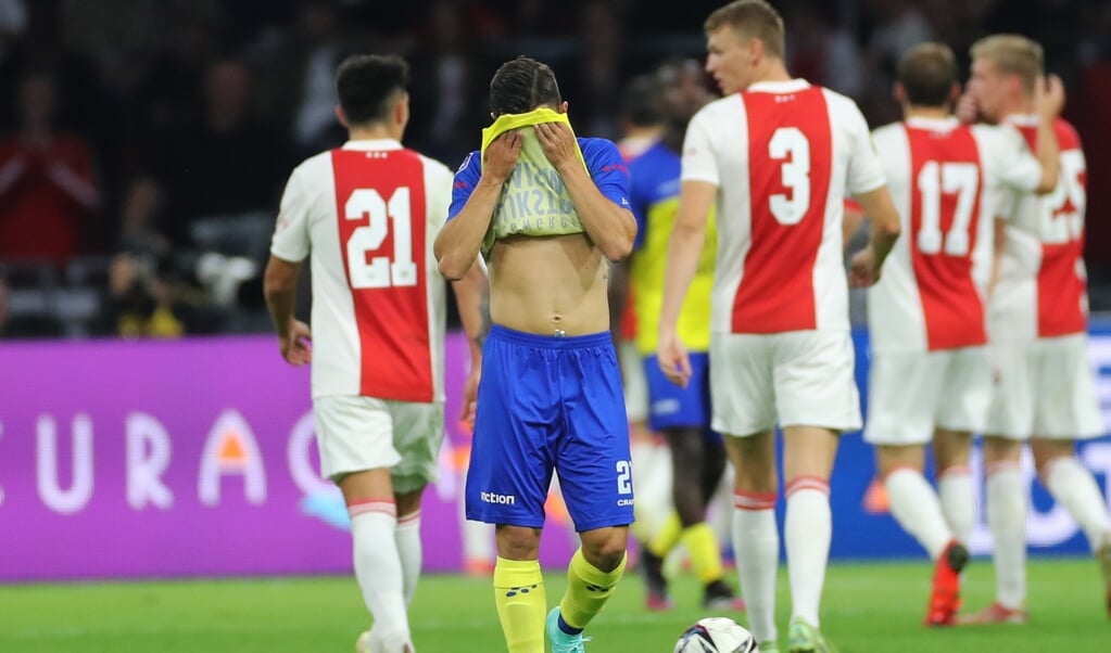 Een balende Tamás Kiss na de 9-0 van Ajax. 