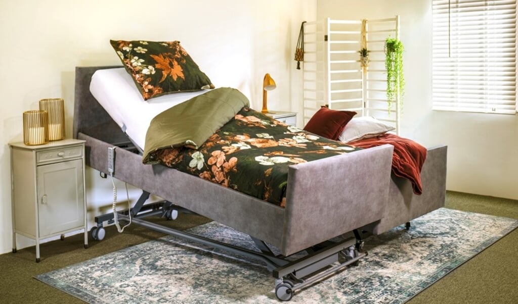 De Elba Royal is een gestoffeerd hoog/laag bed die zorgt voor een huiselijk gevoel. Deze is verkrijgbaar in 2 verschillende stofgroepen met ieders vijf kleuren!