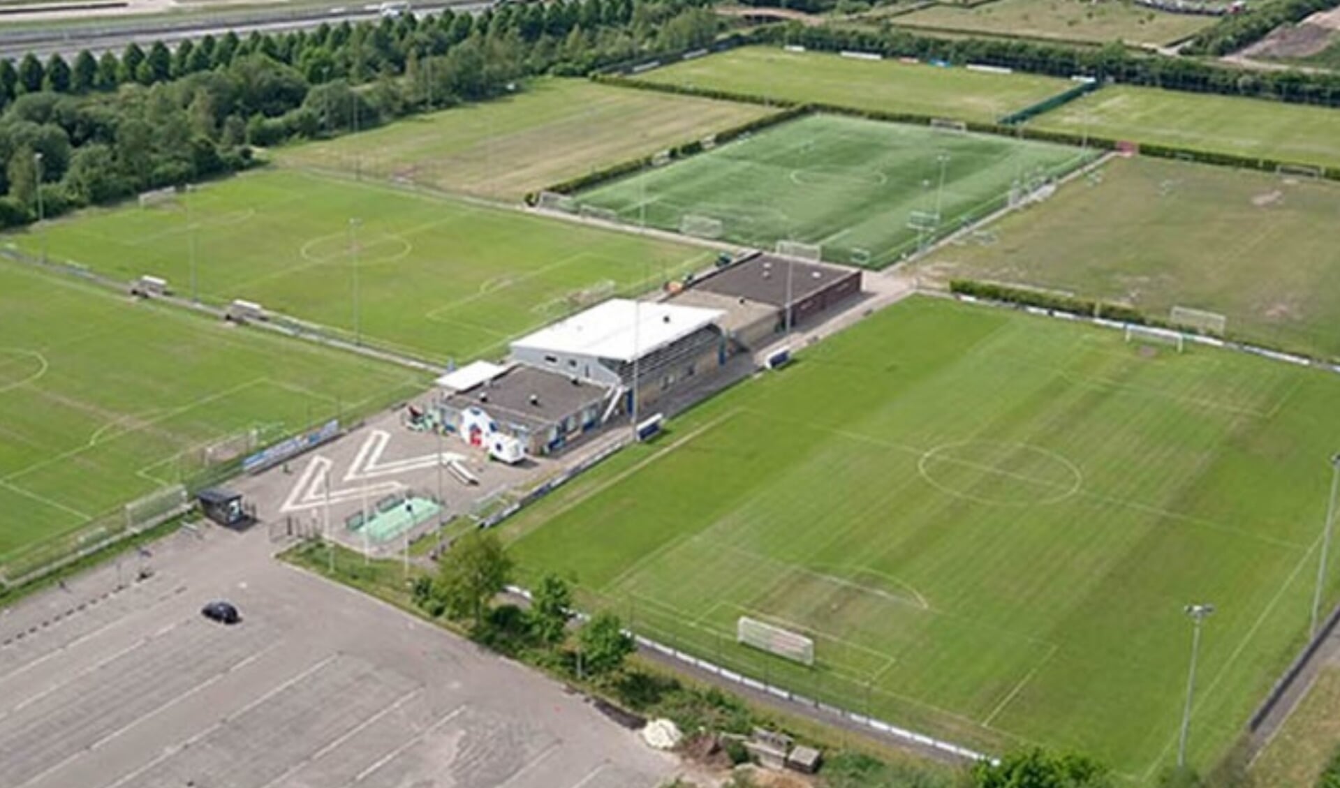 Het complex van VV Heerenveen, sportcomplex Skoatterwâld