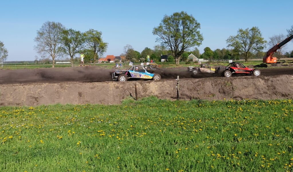 Jaarlijks autocross in Makkinga in 2018