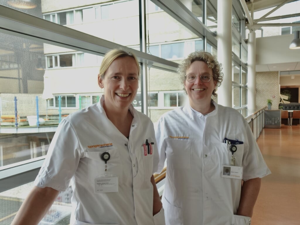 Physician assistant Evelien Adema (links) en gynaecoloog Margreet Miedema