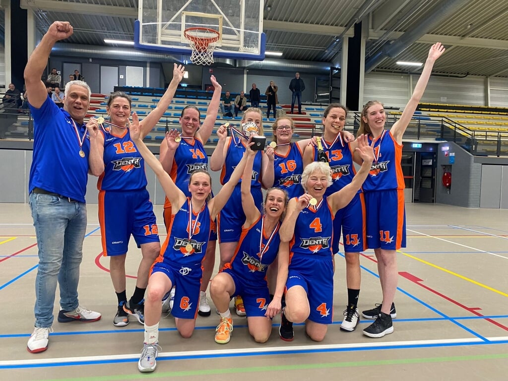 Het damesteam van BV Penta werd kampioen in de tweede klasse. 