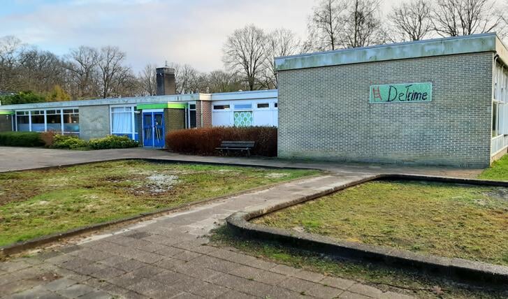 De voormalige basisschool De Trime in Beetsterzwaag wordt nu antikraak bewoond.