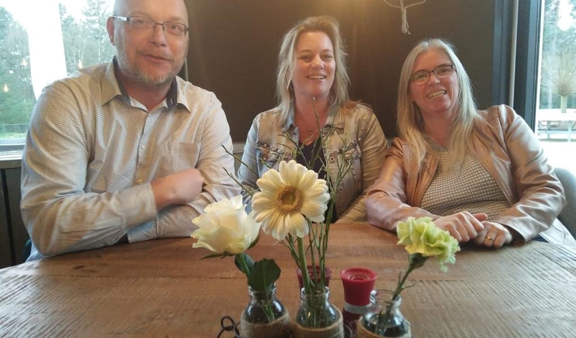 Gerda van Voorst, Sandra Konings en Eric Leenheer (vrnl) vormen het bestuur van het broodfonds. 