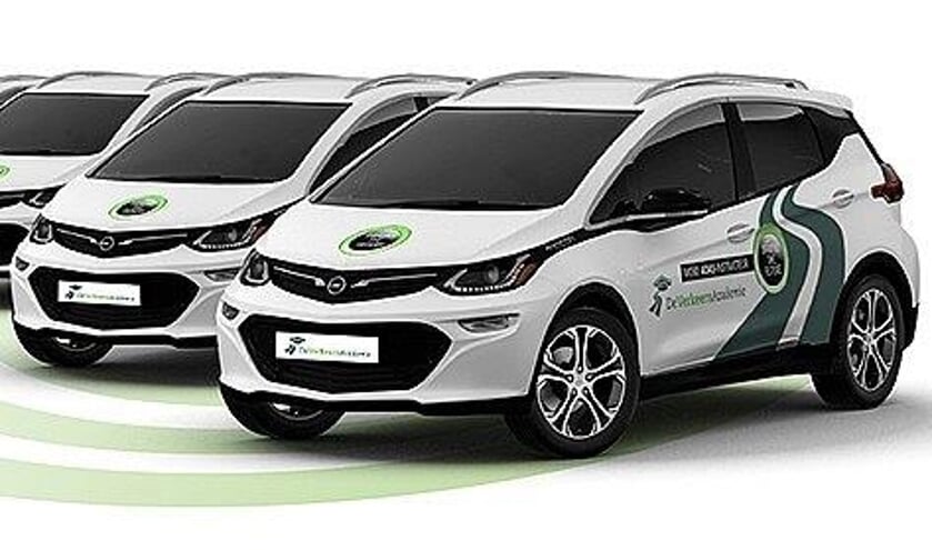Het groene wagenpark van De VerkeersAcademie.