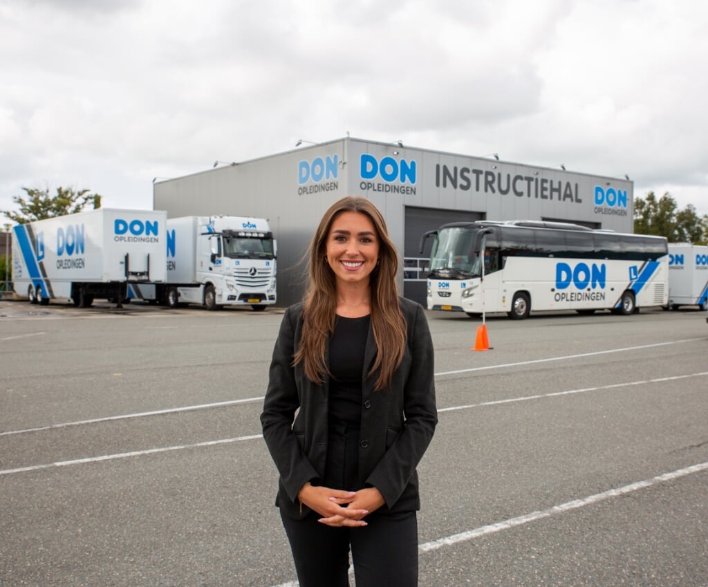 Esmee Don, 23 jaar en salesmanager van DON opleidingen.