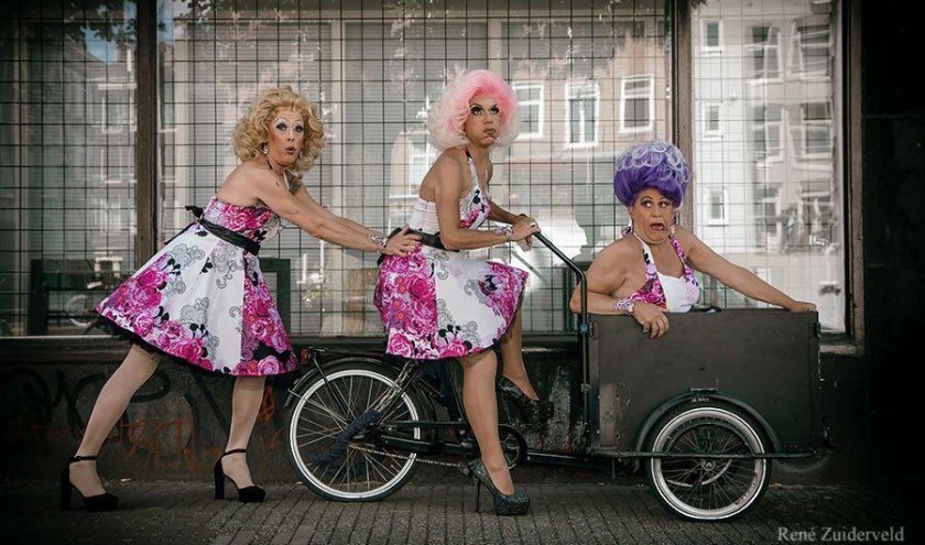 De Stiletto's zorgen maandag tijdens Pretty in Pink voor hilarische dragoptredens. Foto: René Zuiderveld