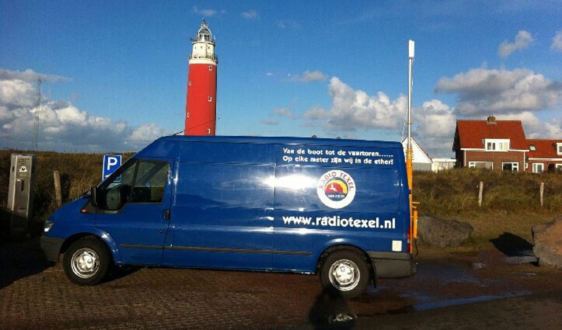 De nieuwe reportagewagen van Radio Texel.