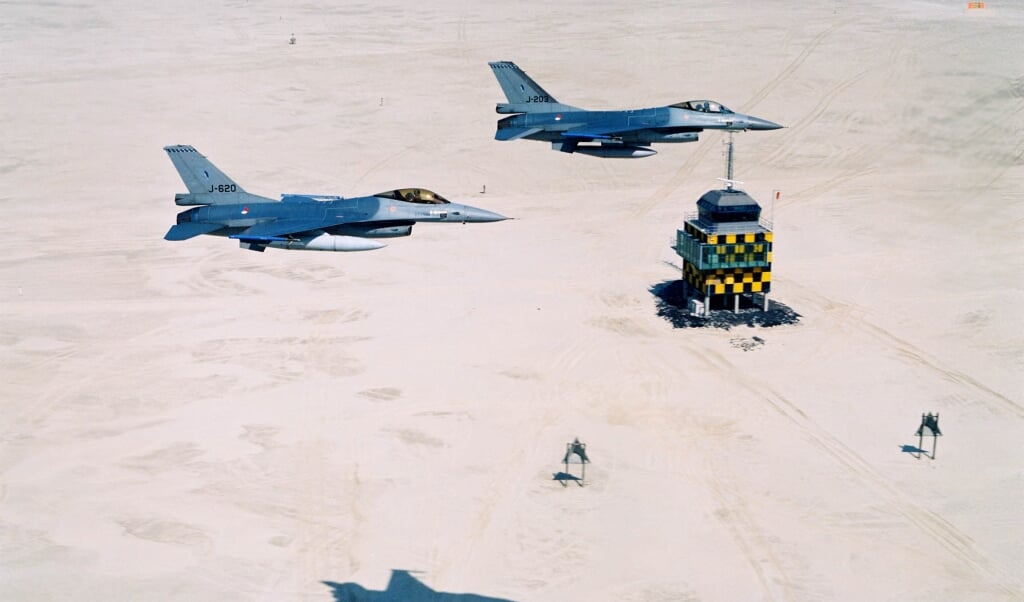 Straaljagers in actie boven de Vliehors.