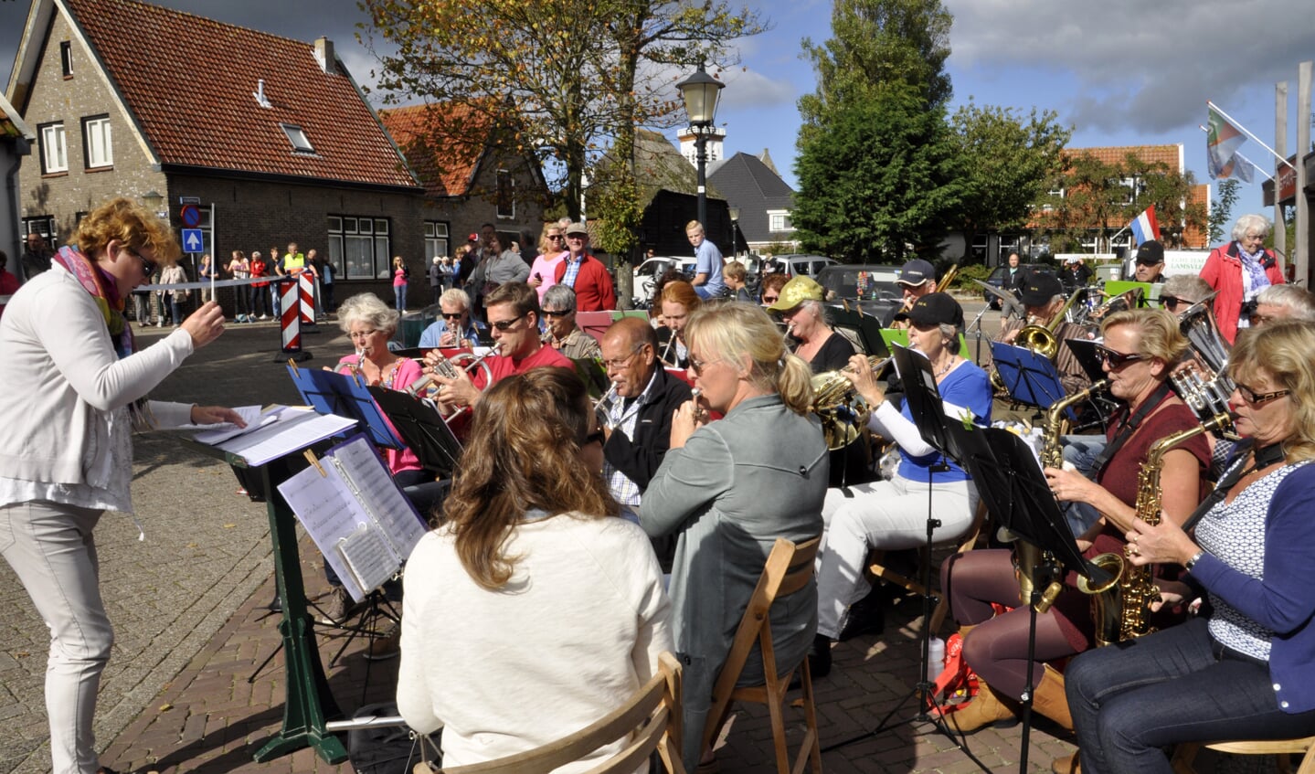 Muziek in Den Hoorn. (Foto Gerrit Verhoeven)