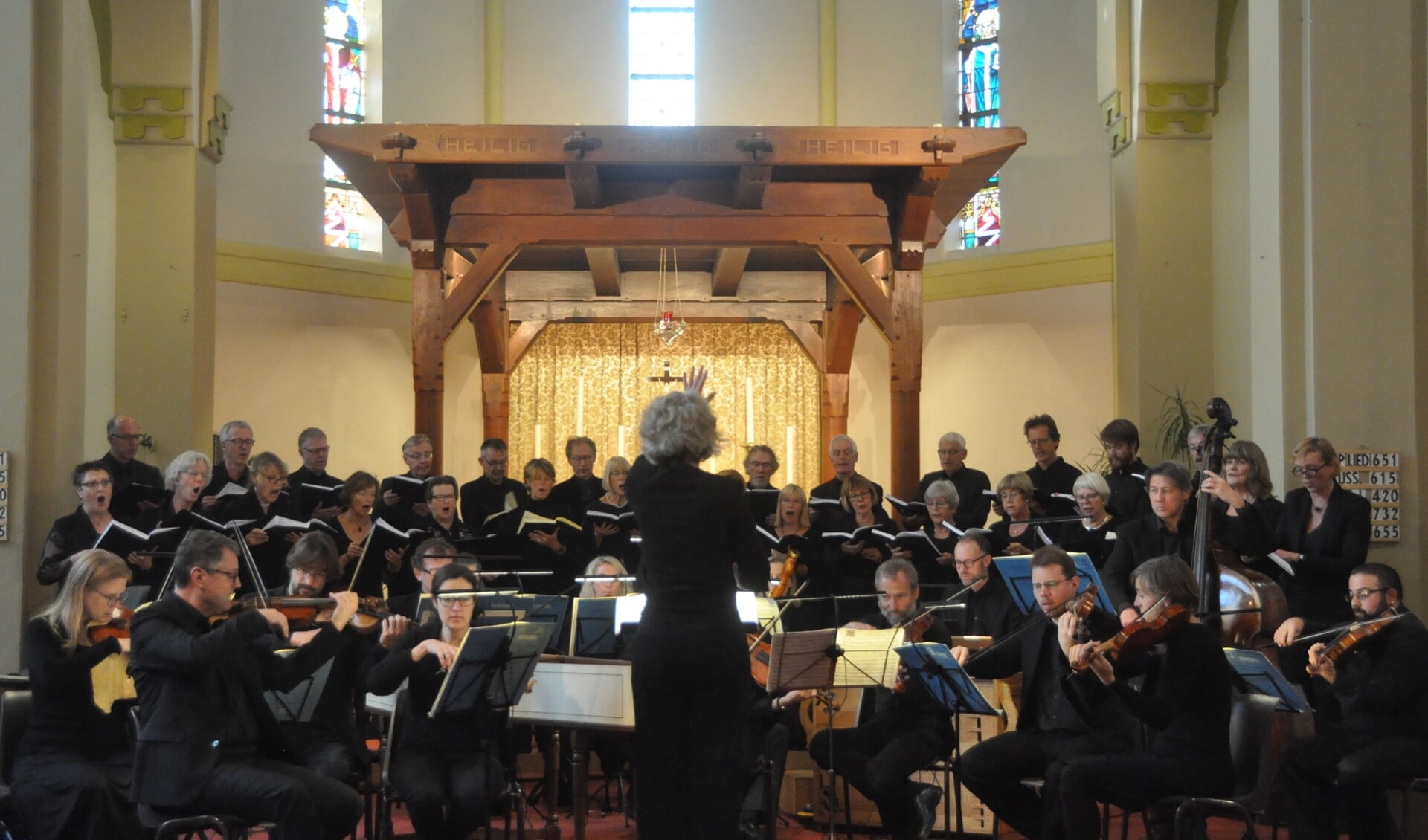 Het optreden afgelopen zondag in de RK-kerk in Den Burg.