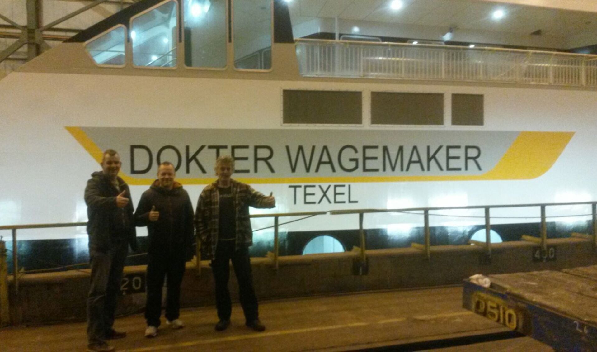 Foto van maandagochtend: er prijkt gewoon Dokter Wagemaker in plaats van Dokter Wagenmaker op de zijkant van de boot.