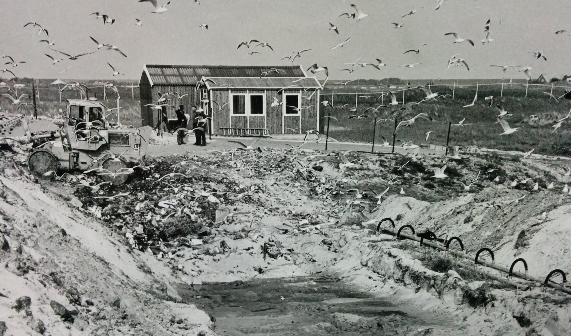 De vuilstort in 1973, toen die nog maar kort in gebruik was. 