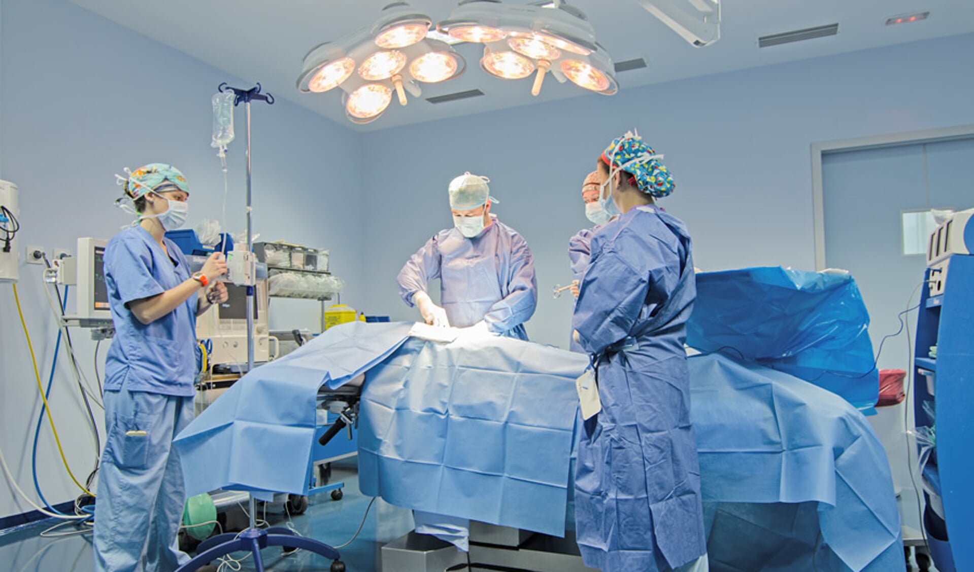 De operatiekamer van het Imed Hospital in Spanje waarmee OPC samenwerkt. 