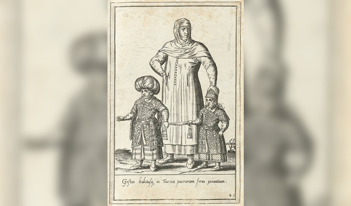 Fragment van een ets van Abraham de Bruyn getiteld Drie Turkse vrouwen en twee kinderen, gekleed volgens de mode van ca 1580. Op deze ets is te zien hoe kaftans eruit zagen en gedragen werden 