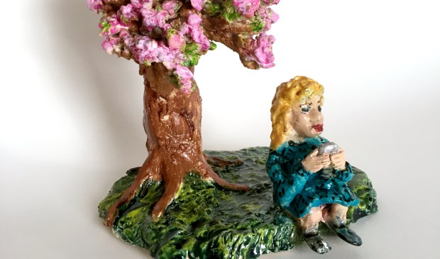 Jeannet Klement: A day at the park (keramiek)