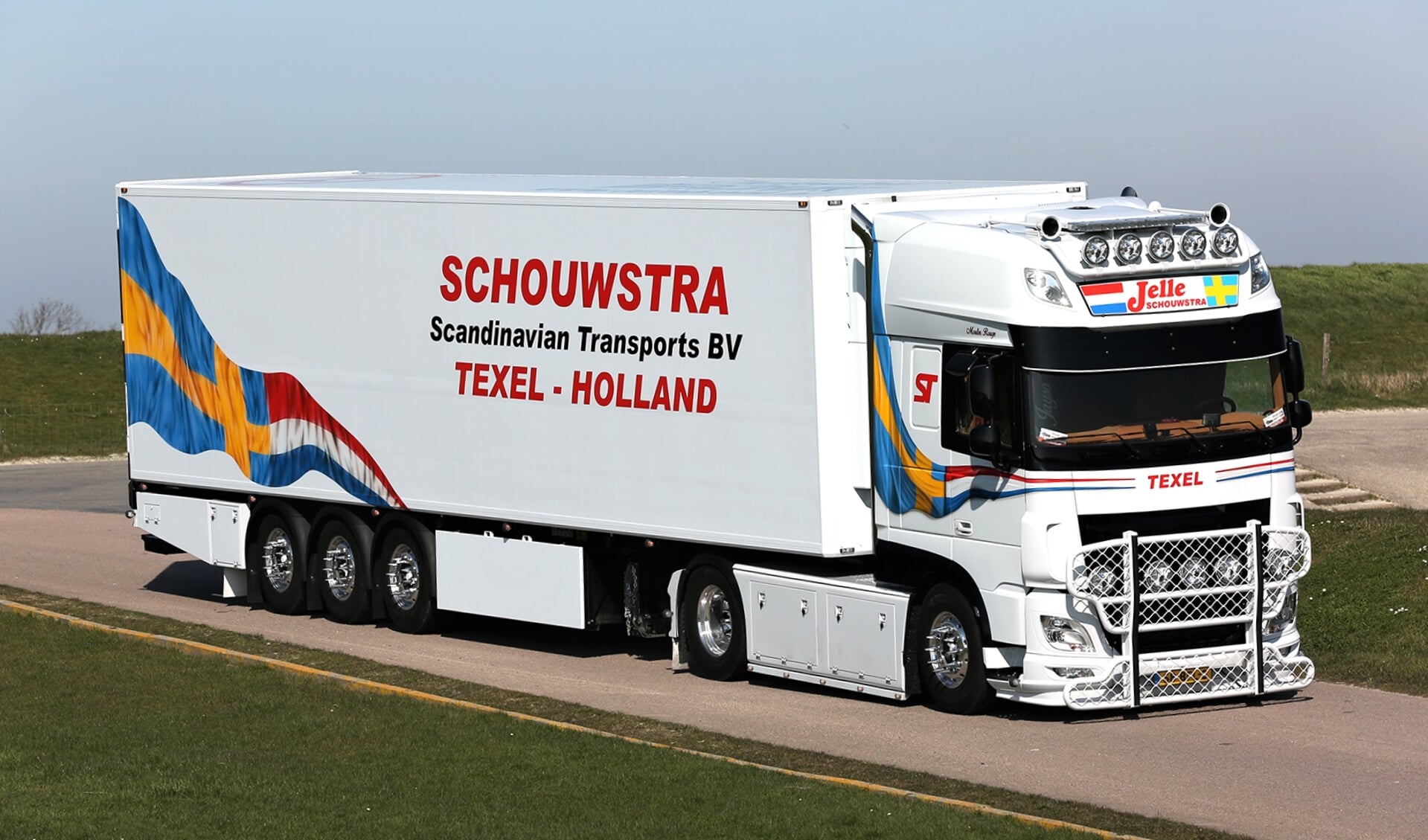 De truck waarmee Jelle Schouwstra kans maakt op de titel Mooiste Truck van Nederland. 
