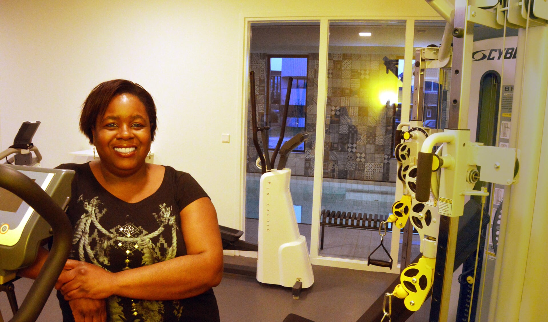 Fysiotherapeute Claudette Chanetsa in haar nieuwe praktijk Synergy Texel  aan de Verzetstraat in Den Burg.