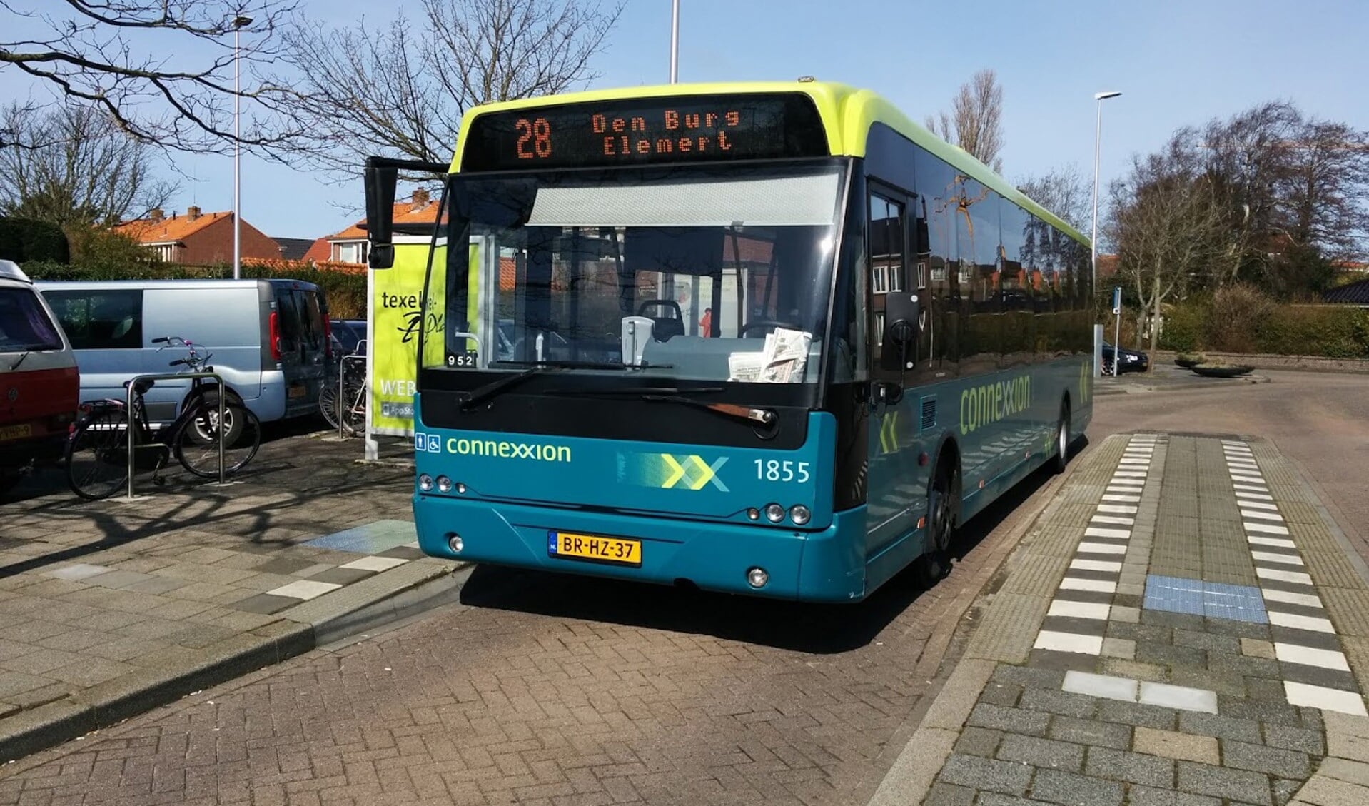 Lijn 28 op de Elemert in Den Burg.