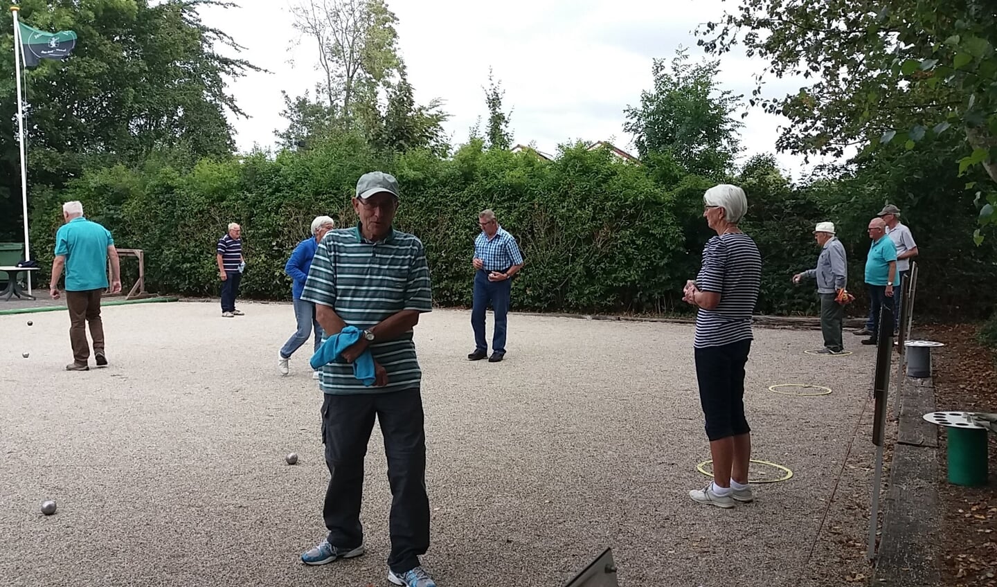 Weer zo'n gezellige dag bij Jeu de Boulesclub Den Burg.