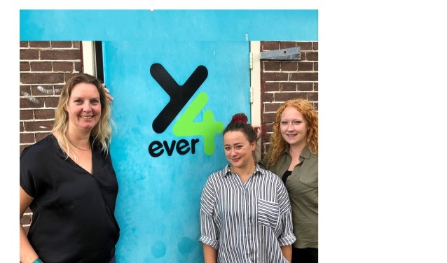 Jongerenwerkers Berber Kruger, Vera Volders en Sandra van de Water van Young4ever.
