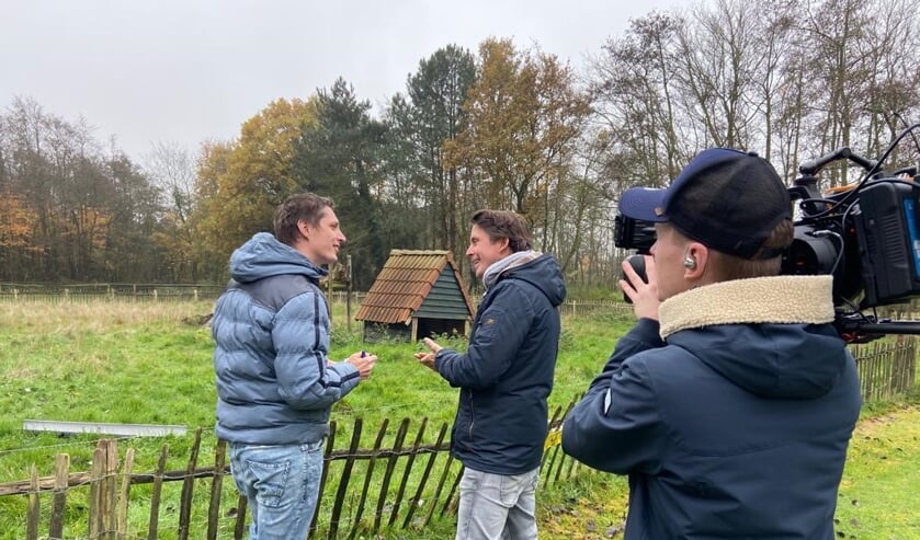 Hoofdredacteur Job Schepers interviewt Lodewijk Hoekstra bij 'de kinderboerderij 2.0'.