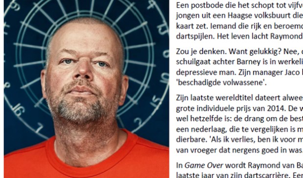 Oud-Texelaars Jasper Boks schreef een boek over darter Raymond van Barneveld.