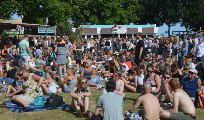 Eén van de weinige feestjes die ik wel echt vastleg is SomPop. Maar zo heeft ieder zijn smaak.