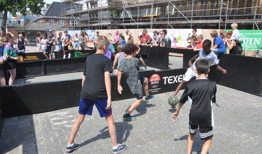 De panna-wedstrijden op de Groeneplaats.