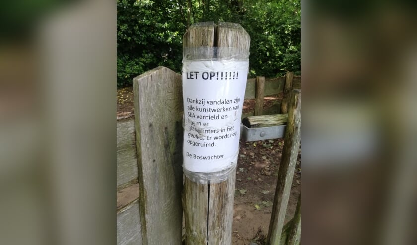 Waarschuwing bij het Doolhof.