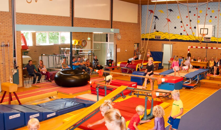 Gyminstuif van GVT in de Beatrixzaal in Den Burg.