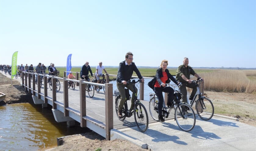 Opening nieuwe fietspad Waalenburg