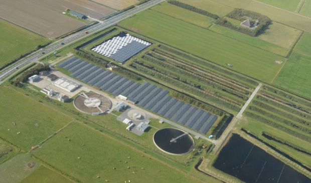 De rioolwaterzuivering van Hollands Noorderkwartier op Everstekoog.