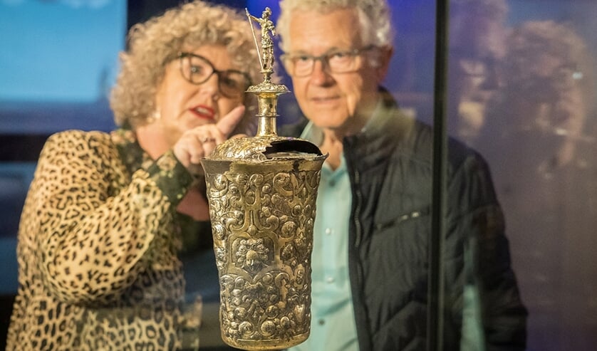 Pronkbeker bij Museum Kaap Skil