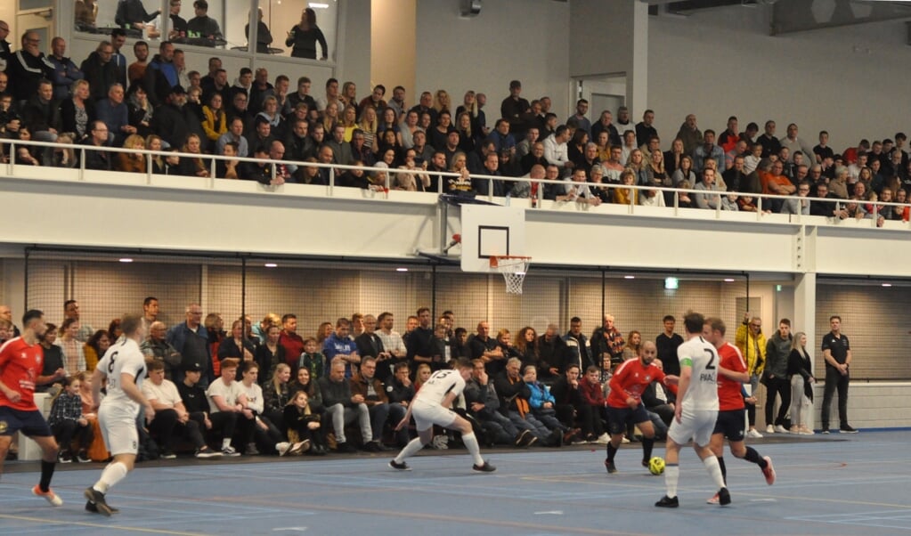 De zaalvoetballers van Texel Futsal in de TXL sporthal in Den Burg.