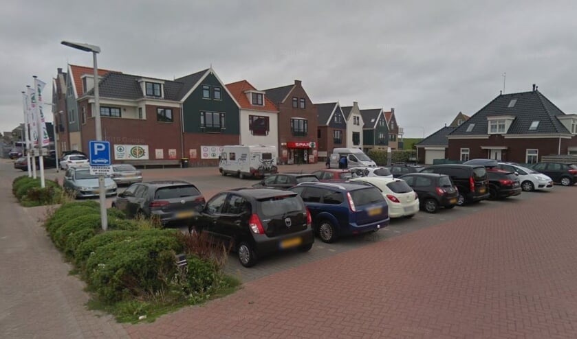 Het parkeerterrein aan de Vlamkast.